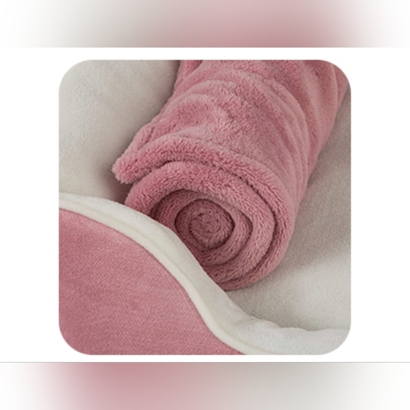 Petco Essentials Blush Pink Small Pet Bed Blanket & Plush Squeaky Toy (2 sets) - Picture 6 of 7
